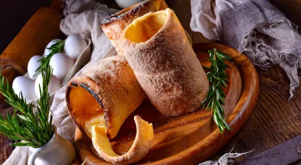 Prosty przepis na ciasto kołacz, które zachwyci każdego smakosza